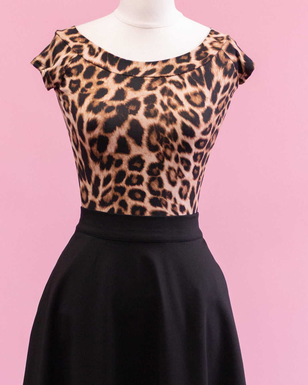Retro Boat Neck Top in Leopard