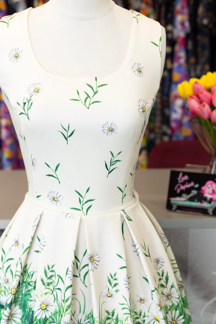 PREORDER - Amanda White Daisy Dress - Expected dispatch date 8th of July