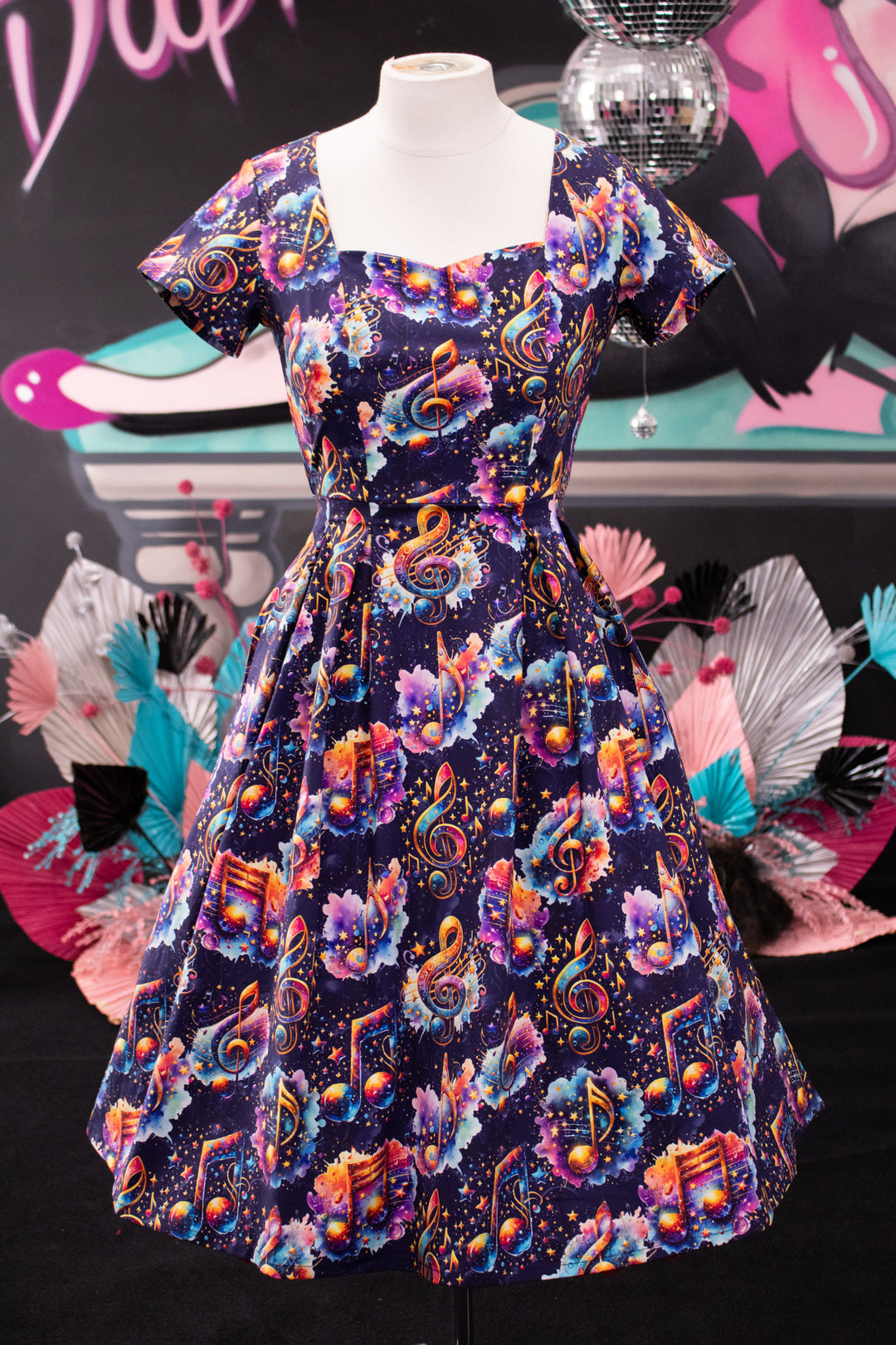 Pixie Sweetheart Dress - Chorus Charm