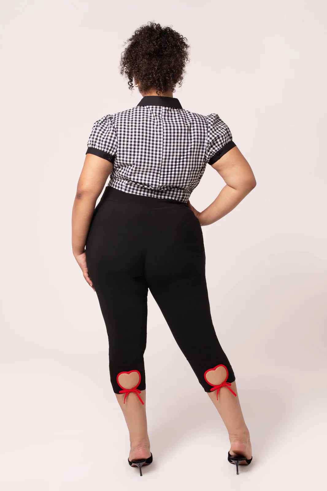 PREORDER - Lucy Capris - Estimated dispatch 2nd of February