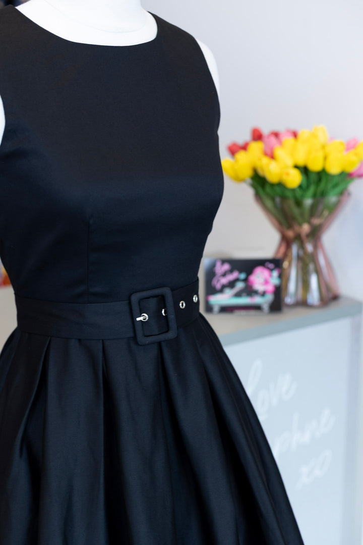 Helen Plain Black Dress