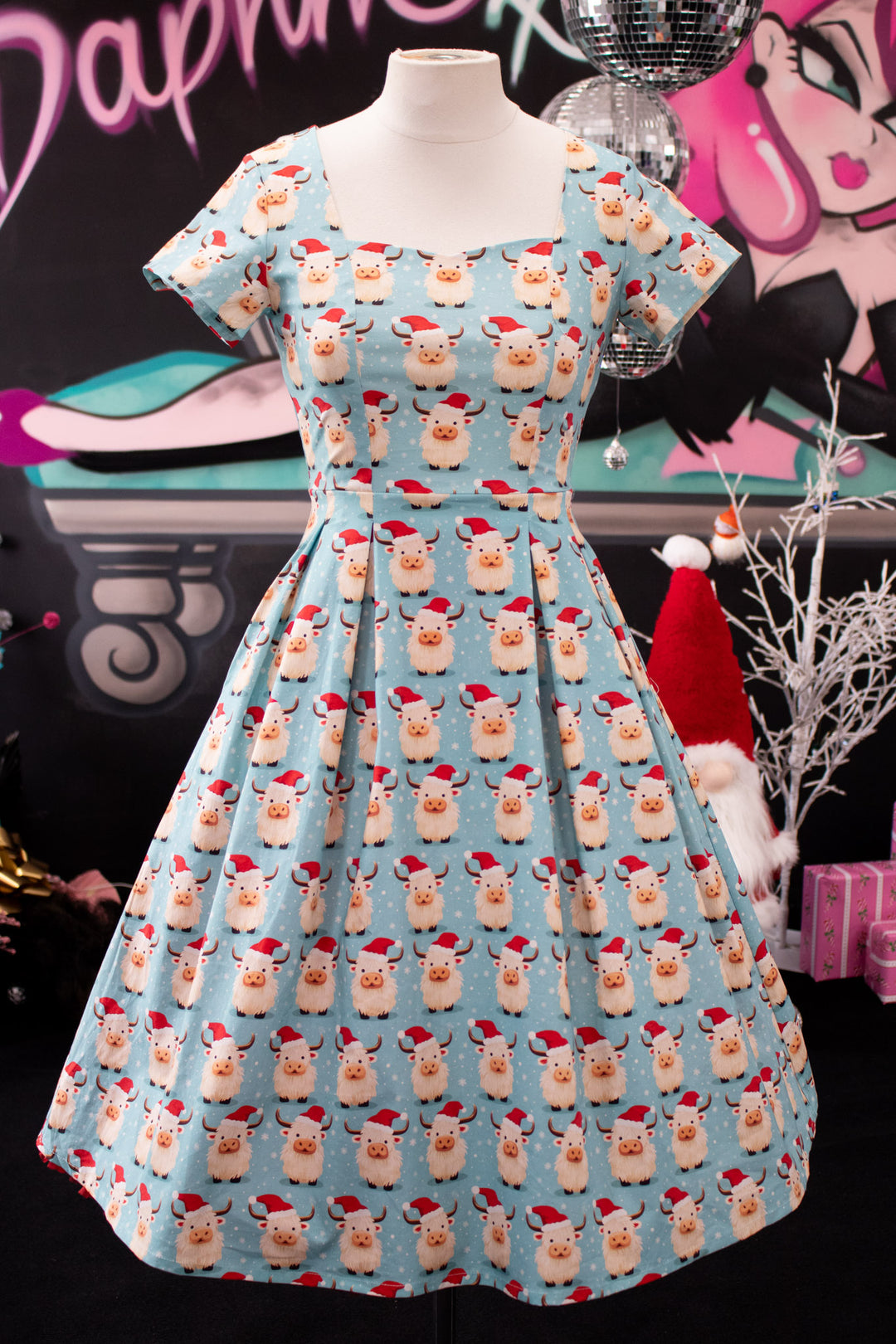 INSTOCK - Pixie Sweetheart Dress - Christmas Highland