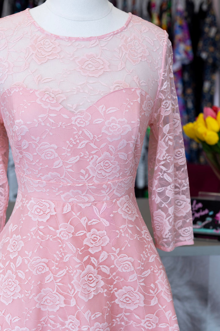 Madeline Long Sleeve Lace Dress in Mauve
