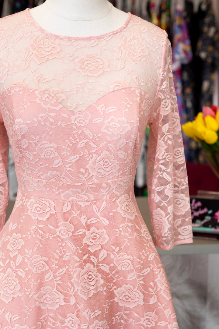 Madeline Long Sleeve Lace Dress in Mauve
