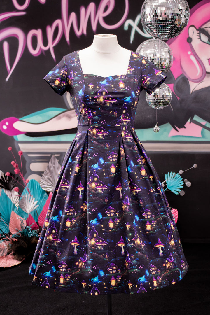 Pixie Sweetheart Dress - Enchanted Hollow