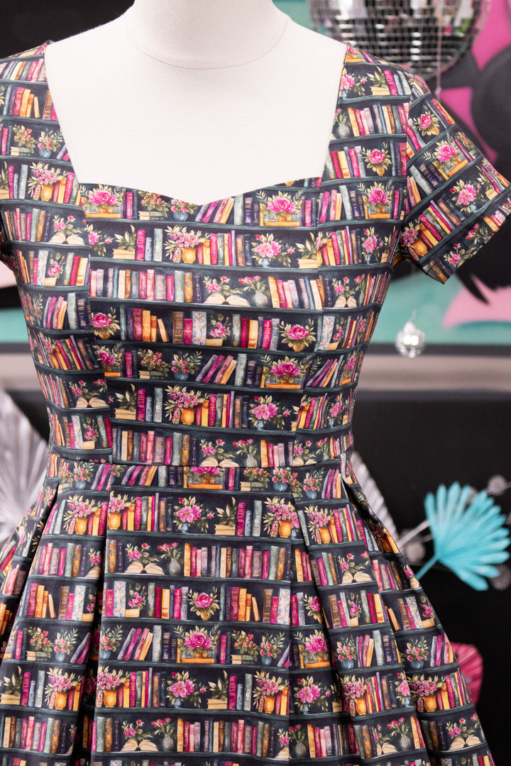 Pixie Sweetheart Dress - A Sweet Read