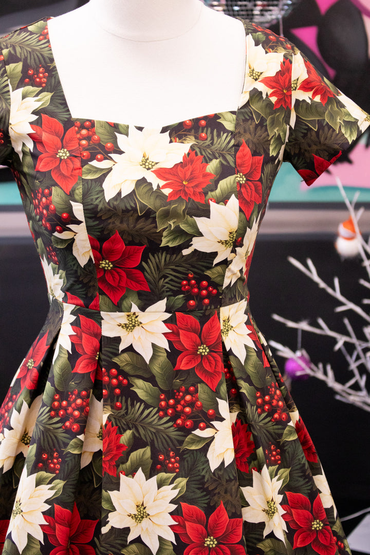 INSTOCK - Pixie Sweetheart Dress - Poinsettia