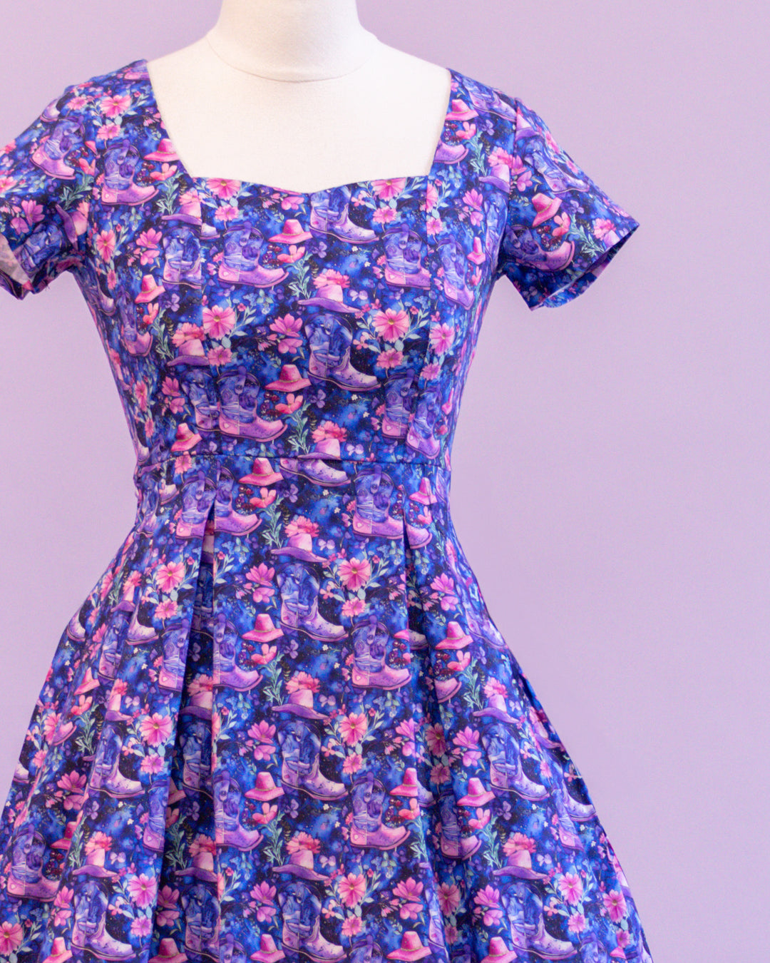 Pixie Sweetheart Dress - Walkin' Boots