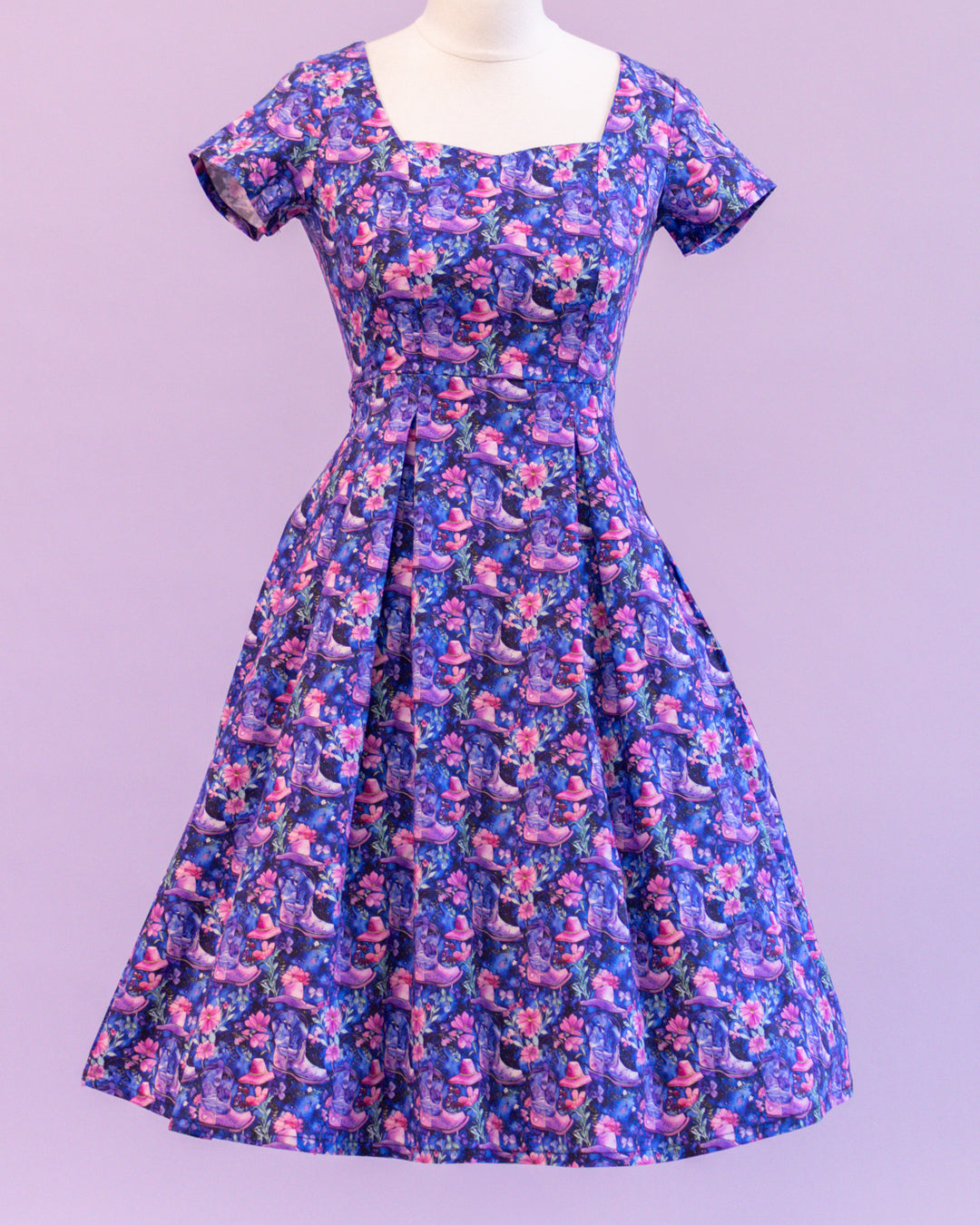 Pixie Sweetheart Dress - Walkin' Boots